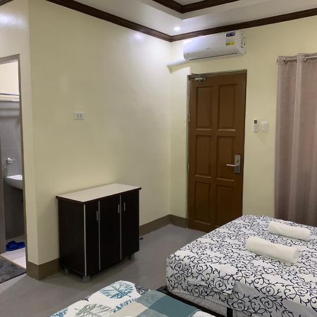 Zl Travelers Inn Batuan Екстер'єр фото