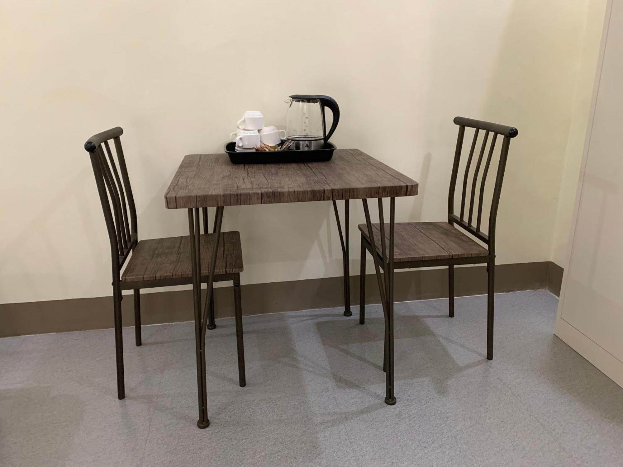 Zl Travelers Inn Batuan Екстер'єр фото