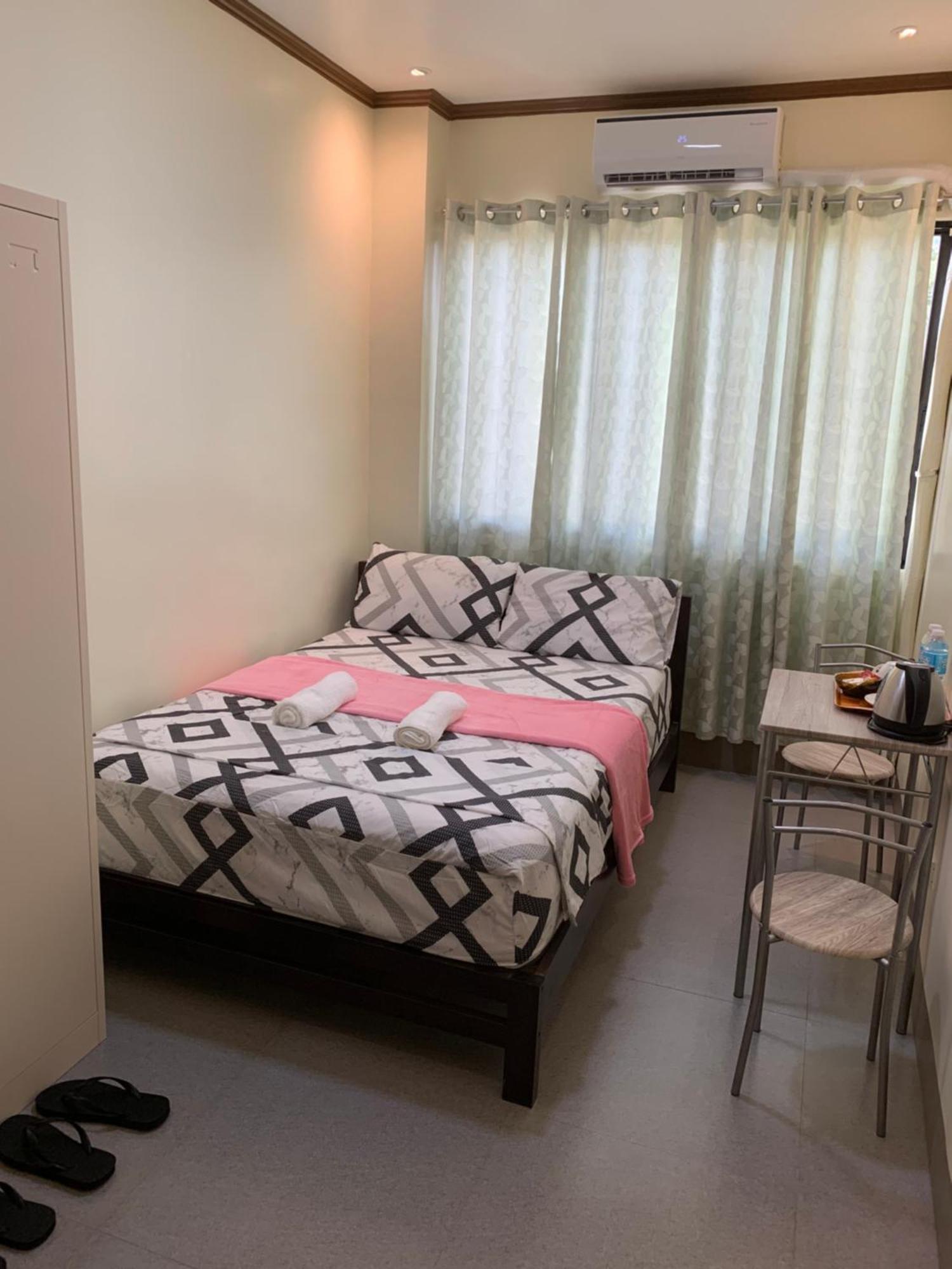 Zl Travelers Inn Batuan Екстер'єр фото