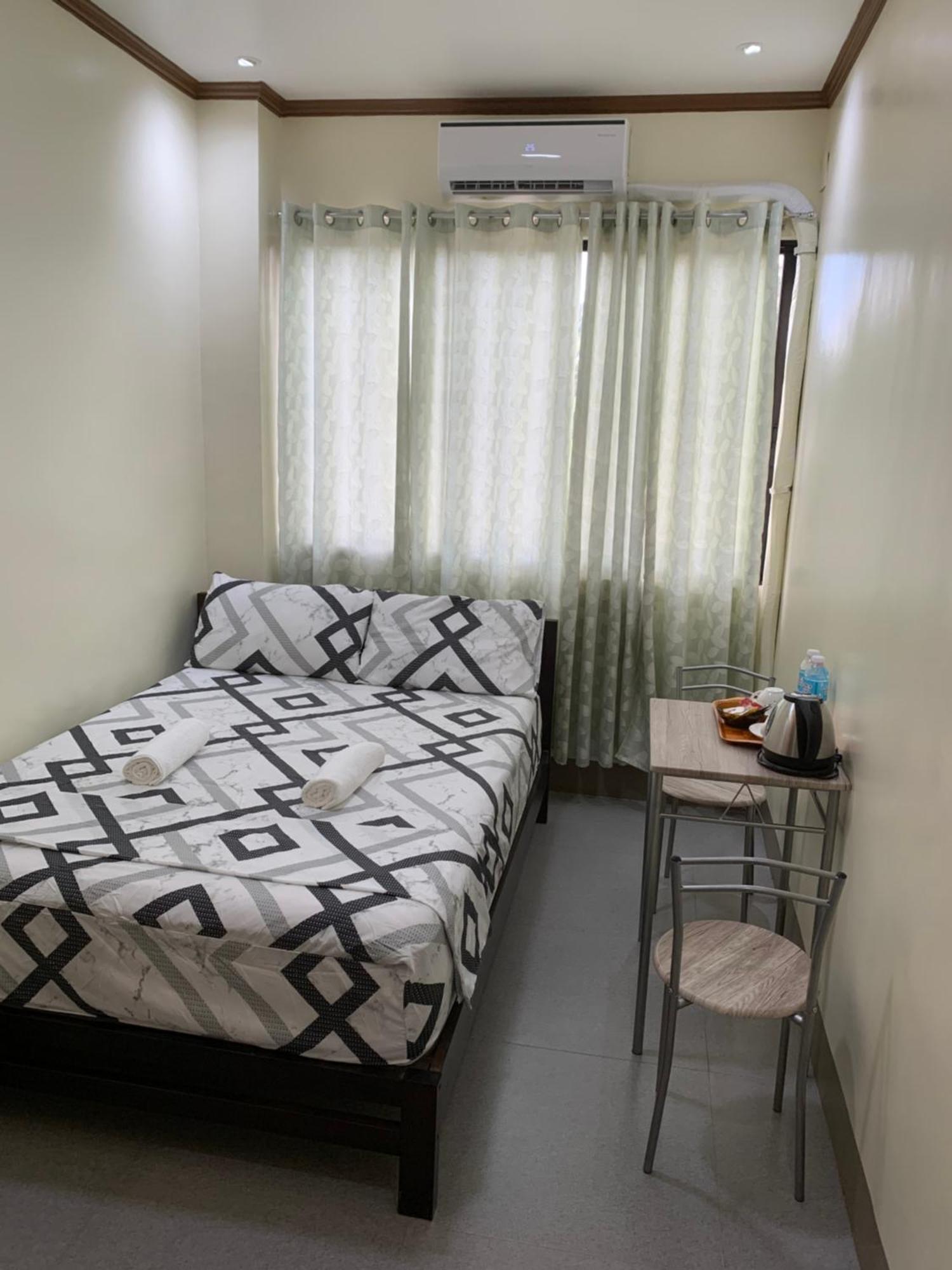 Zl Travelers Inn Batuan Екстер'єр фото