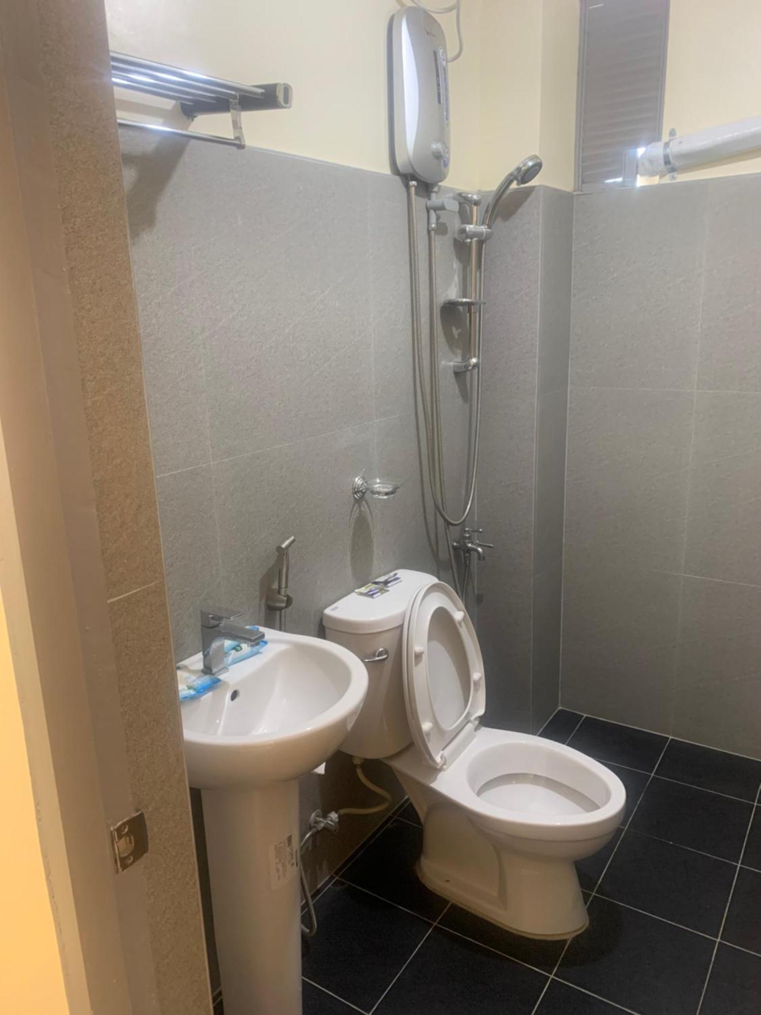 Zl Travelers Inn Batuan Екстер'єр фото